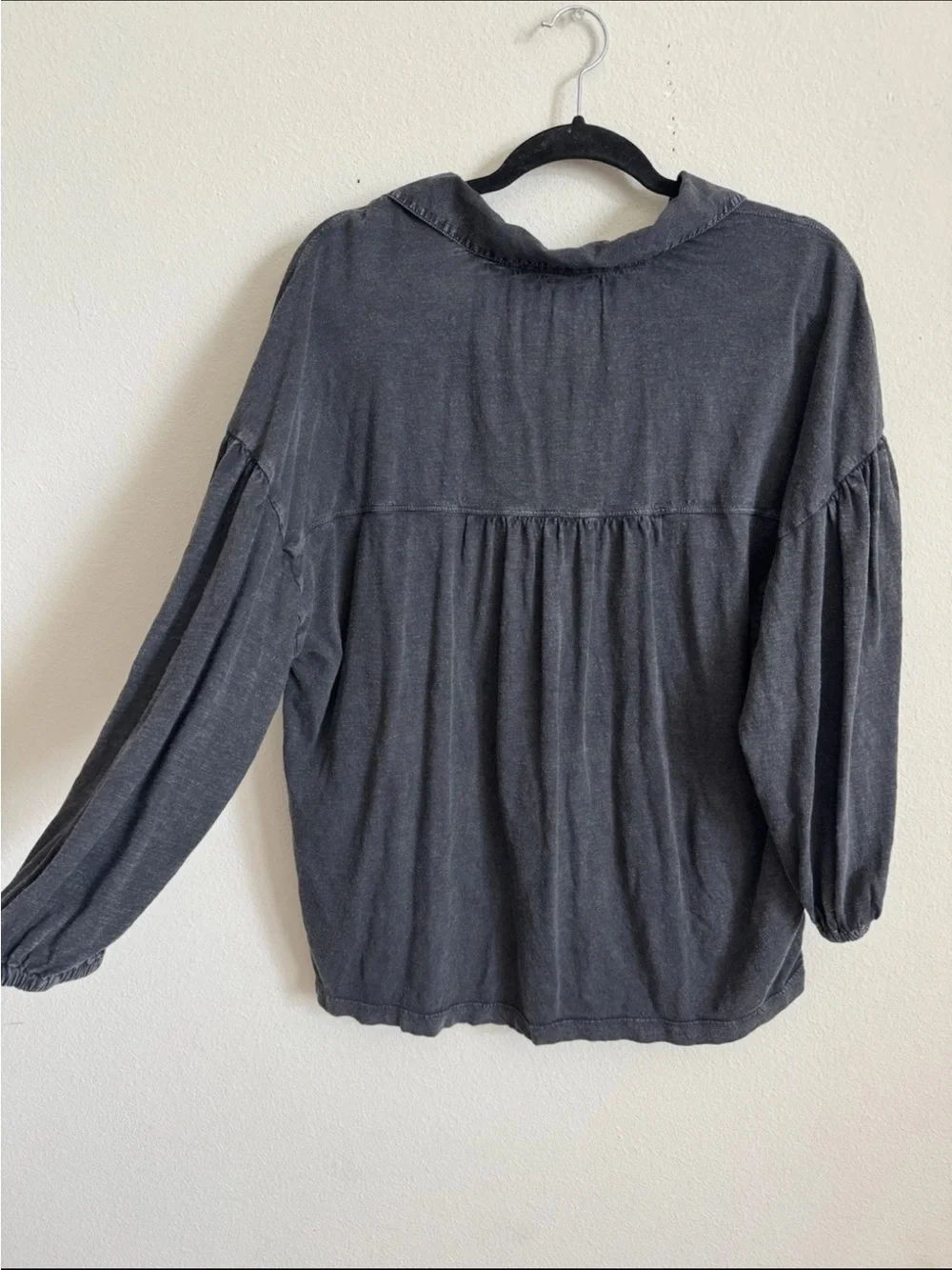 Anthropologie Pilcro Black Gray Oversized Puff Sleeve Polo Collared Blouse Top L
